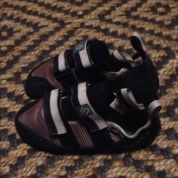 five ten women's climbing shoes